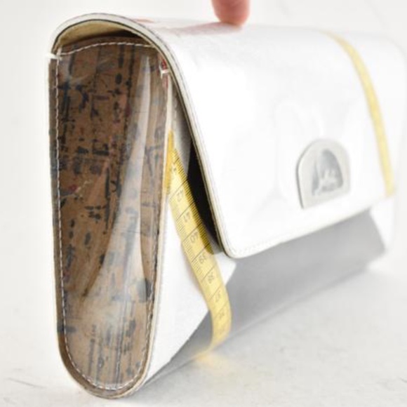 BRAND NEW Louboutin Purse - Picture 5 of 9